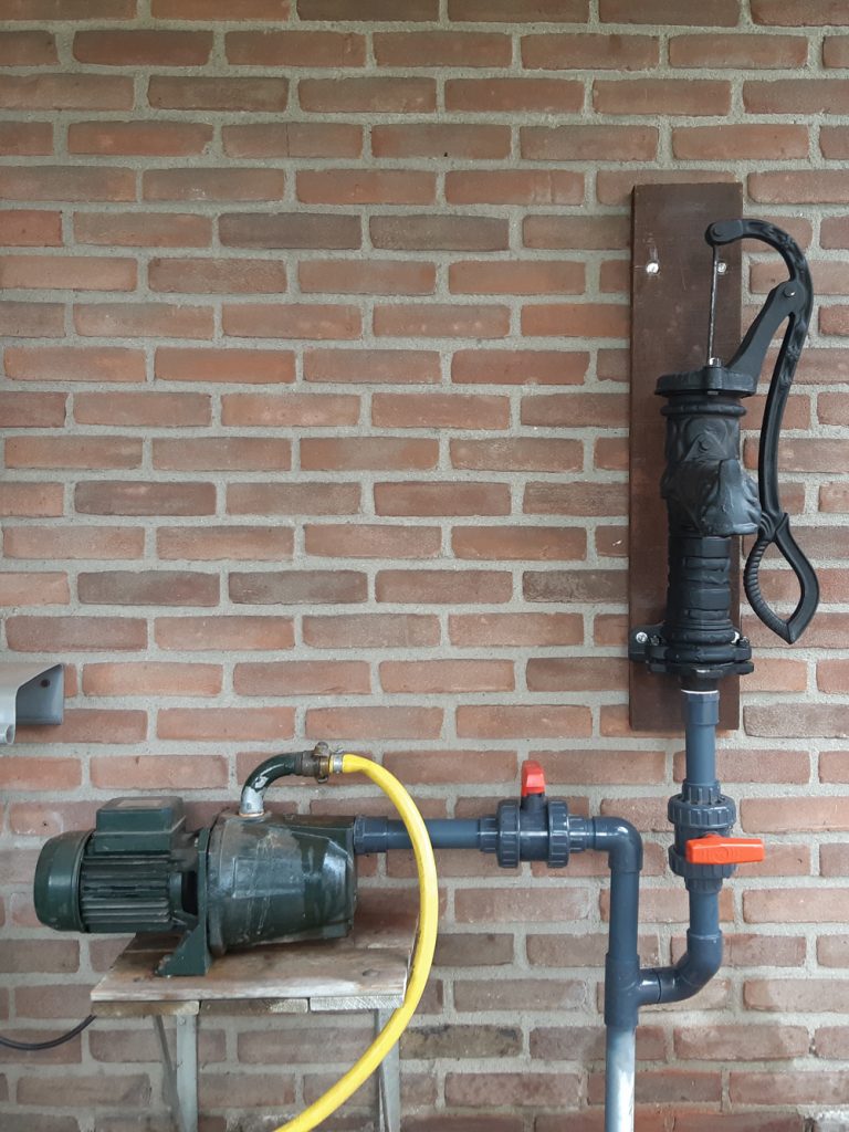 Handwaterpomp installatie WS